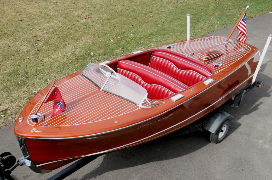 classic wood runabout boats